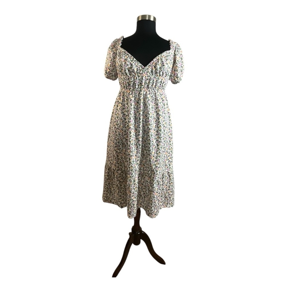 ASOS Curve Textured Floral Print Midi Dress in Ditsy - Picture 4 of 12